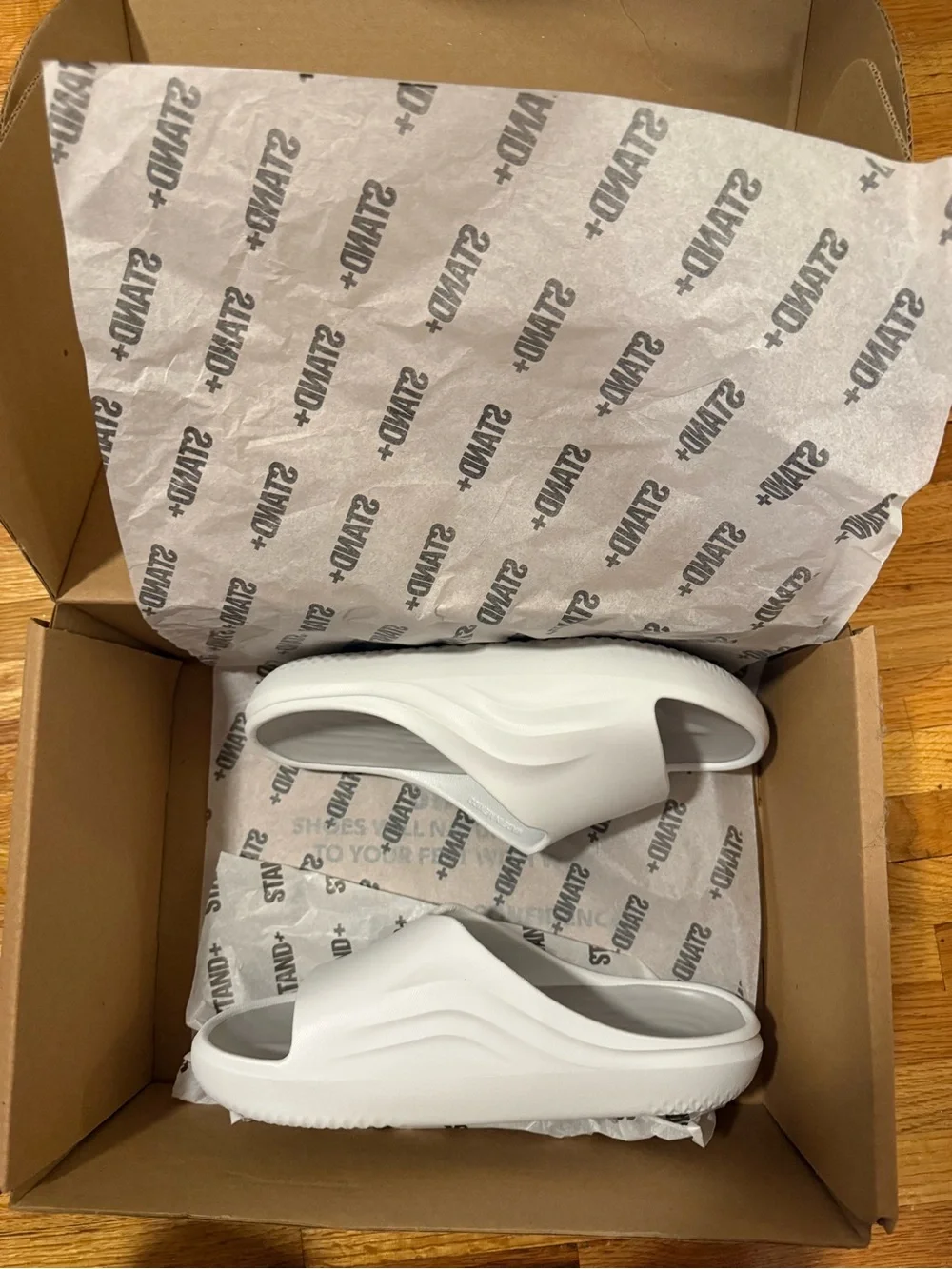 NIB STAND+ AG3 recovery sandals